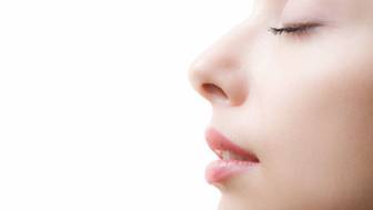 Was versteht man unter einer Nasenspitzenkorrektur?